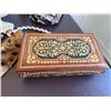 Image 7 : Tapa American Samoa Map, 2 Carved Statues, Wooden Mask, Jewelry Box, Ship, etc Misc Sizes