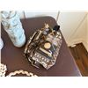 Image 9 : Tapa American Samoa Map, 2 Carved Statues, Wooden Mask, Jewelry Box, Ship, etc Misc Sizes