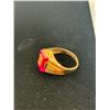 Image 4 : 10 Kt. Gold Ring w/ Reddish Stone