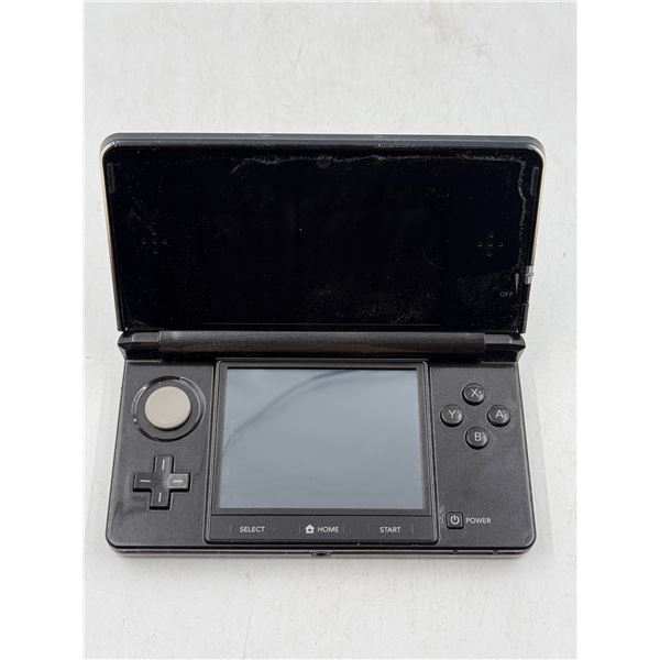 Black Nintendo 3DS