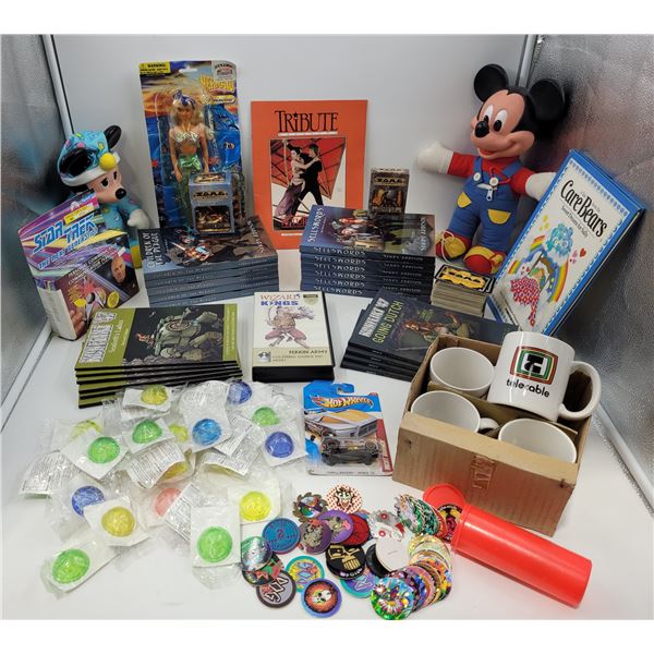 Lot of VTG Toys & Collectibles Including Wizard Kings Game