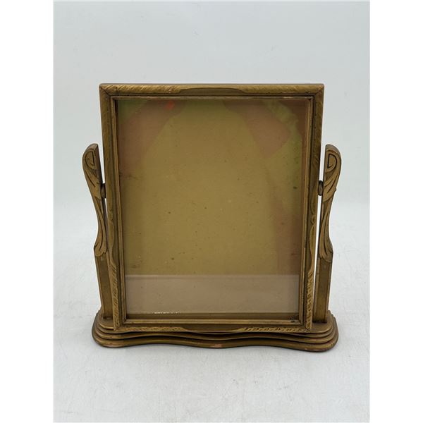 VTG Wooden Swing Photo Frame