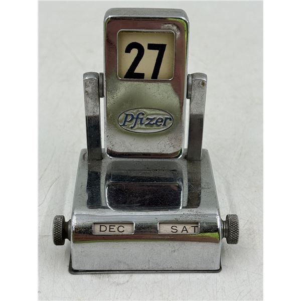 Pfizer Perpetual Flip Desk Calendar Made in Japan