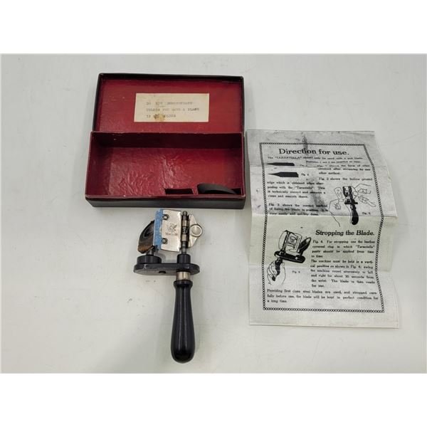 Tarantella Safety Razor Blade Sharpener