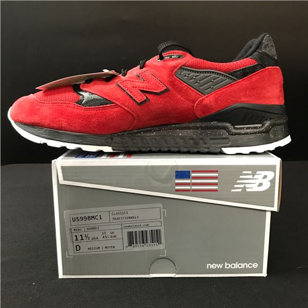BRAND NEW MENS NEW BALANCE RUNNING (SHOES SIZE 11.5)