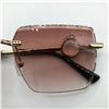 Image 2 : DESIGNER INSPIRED SUNGLASSES WITH ACCESSORIES