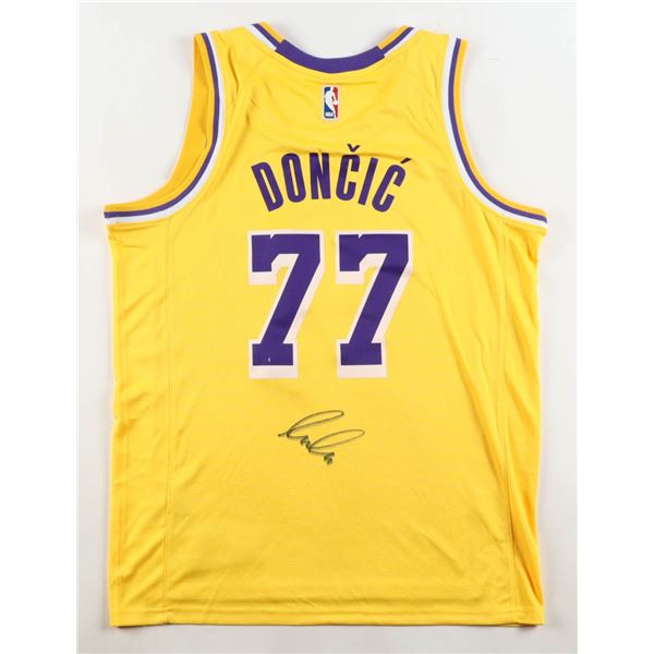 LUKA DONCIC SIGNED Los Angeles LAKERS JERSEY - BECKETT COA