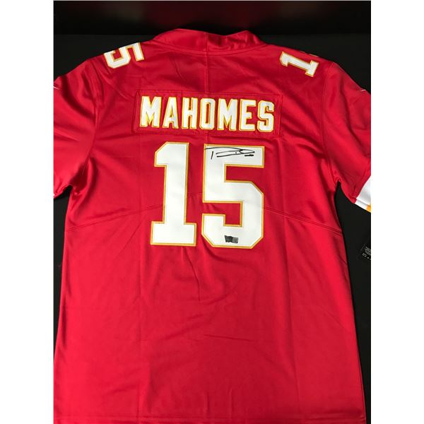 PATRICK MAHOMES SIGNED Kansas City CHIEFS CUSTOM FOOTBALL JERSEY - ACE COA