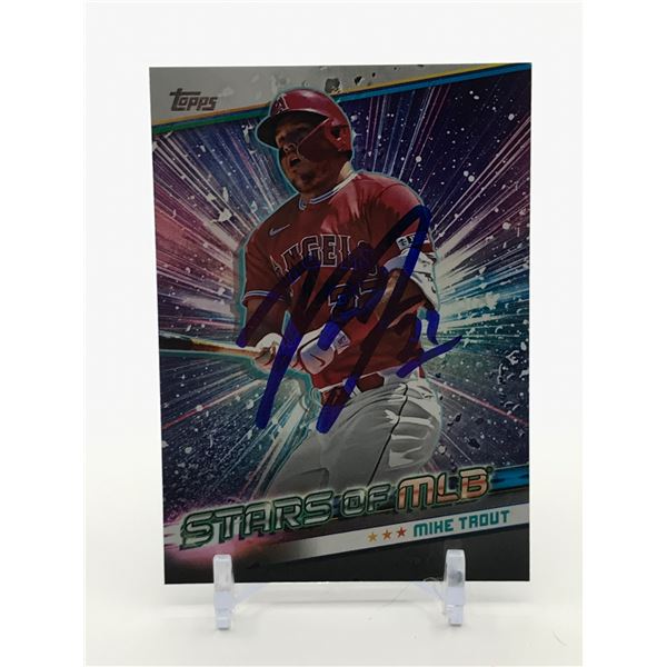 MIKE TROUT SIGNED BASEBALL TRADING CARD