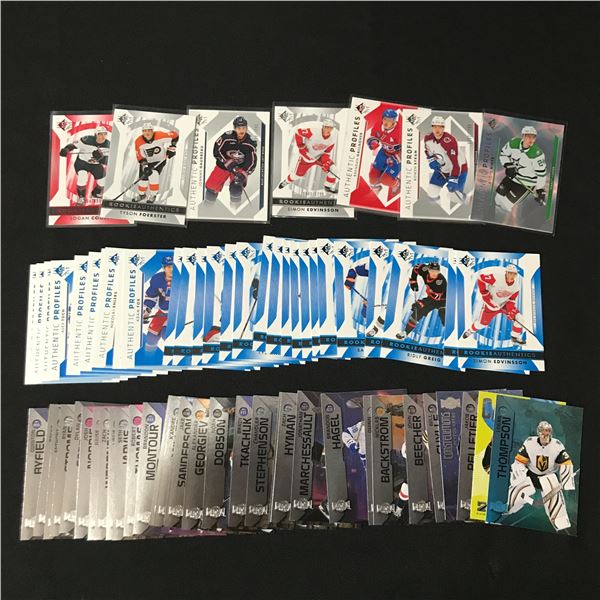 LOT OF LOOSE NFL HOCKEY TRADING CARDS
