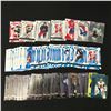 Image 1 : LOT OF LOOSE NFL HOCKEY TRADING CARDS