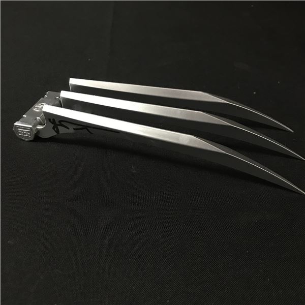 HUGH JACKMAN SIGNED WOLVERINE CLAWS - KB COA