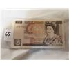 Image 1 : 10 pound British bank note