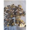 Image 5 : Huge Lot of Old Collectable Pins