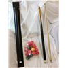 Image 1 : Set of Snooker Balls, Cue in Case