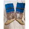 Image 1 : Old Beaded Mukluks