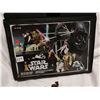 Image 4 : 1977 Star Wars Box Holder & (2) Original Figurines