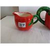 Image 4 : Tomato Teapot, Cream & Sugar Bowl Set
