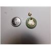 Image 1 : JADE AND 14K GOLD PENDANT 2.51g TOTAL WEIGHT