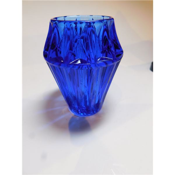 COBALT BLUE VINTAGE BUD VASE