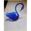 Image 2 : COBALT BLUE ART GLASS SWAN