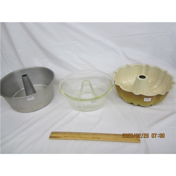 3 Antique Cake Moulds