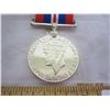 Image 3 : WW2 Canadian War Medal .800 Sterling Silver 36.4 Grams