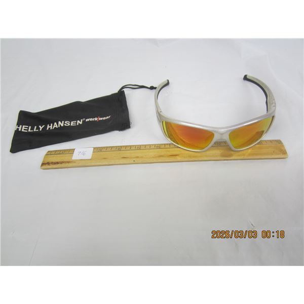 Helly Hansen Work Wear Designer Sun Glasses with Case