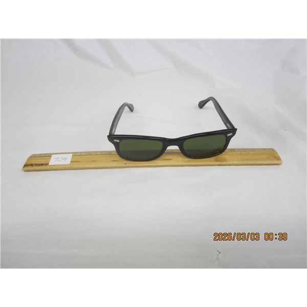 Vintage 1960's Designer Sun Glasses