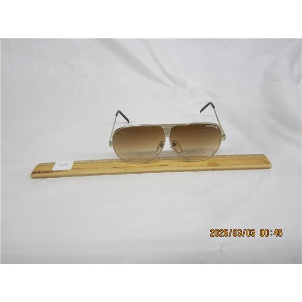 Vintage 1970's Sun Shade Tinted Aviator Designer Sunglasses