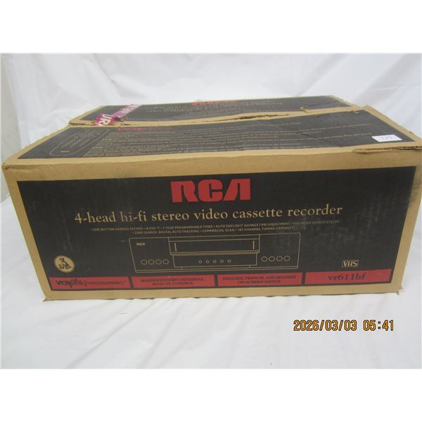 RCA 4 Head HiFi Stereo VCR with Original Box Tested Working Well