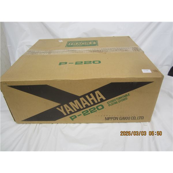Yamaha P-220 Turntable with Original Box Mint Shape uses UK Power We Hooked Up to an Inverter and it