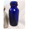 Image 4 : (5) Old Glass Bottles / Containers