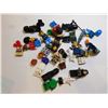 Image 2 : MIXED LOT LEGO FIGURES AND PIECES
