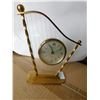 Image 4 : LINDEN HARP SHAPED LUCITE AND BRASS ALARM CLOCK SCARCE