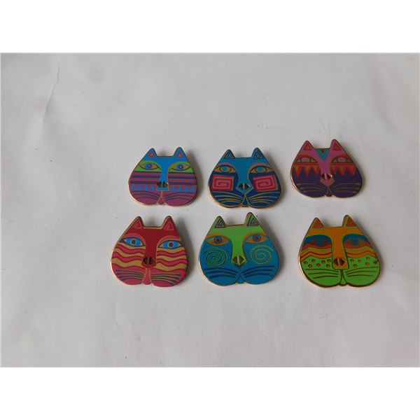 LAURA BARTCH CAT BUTTONS