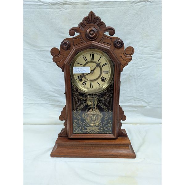 Walnut Mantle Clock. E.Ingraham and Co. Bristol Conn. USA.(Working)