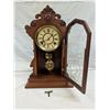 Image 2 : Walnut Mantle Clock. E.Ingraham and Co. Bristol Conn. USA.(Working)