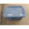 Image 1 : STERILITE container. Good condition.