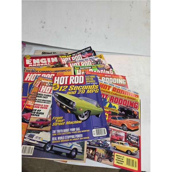 (13) Vintage Hot Rod Magazines