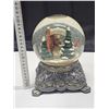 Image 3 : Large Vintage Musical Snowglobe (Working)