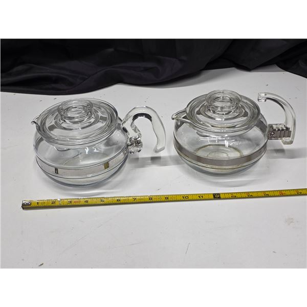 2 Pyrex glass teapots