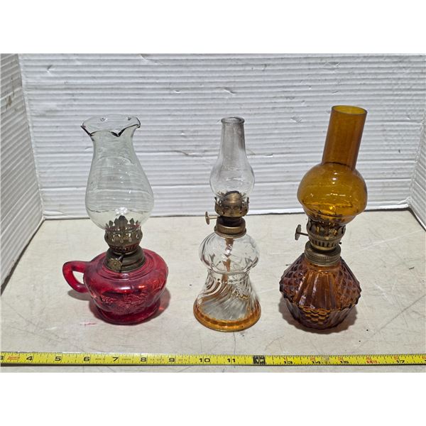 Mini oil lamps