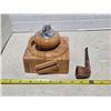 Image 1 : Wood ashtray, lighter and pipe