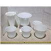 Image 1 : Milk glass style vases