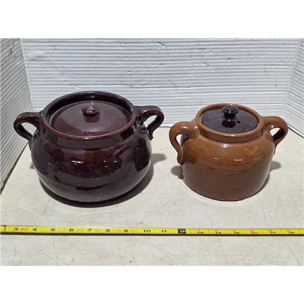2 bean pots