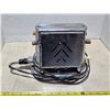 Image 1 : Antique toaster- works good