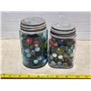 Image 1 : 2 jars of marbles