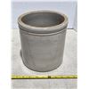 Image 1 : 1 gallon crock- no cracks