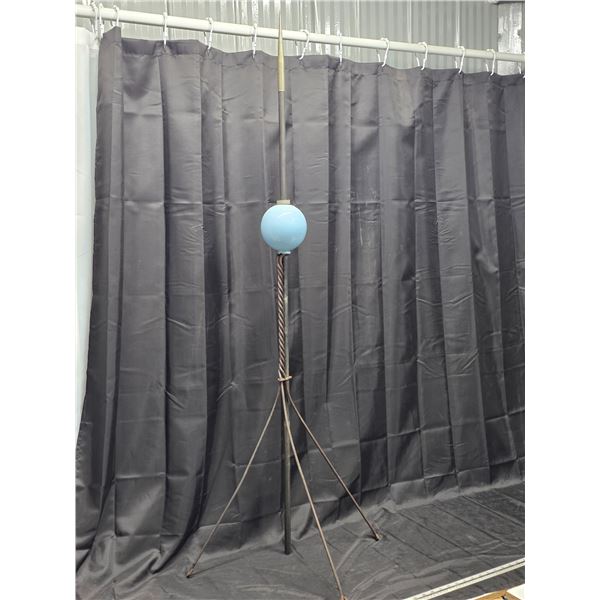 Lightning rod and ball